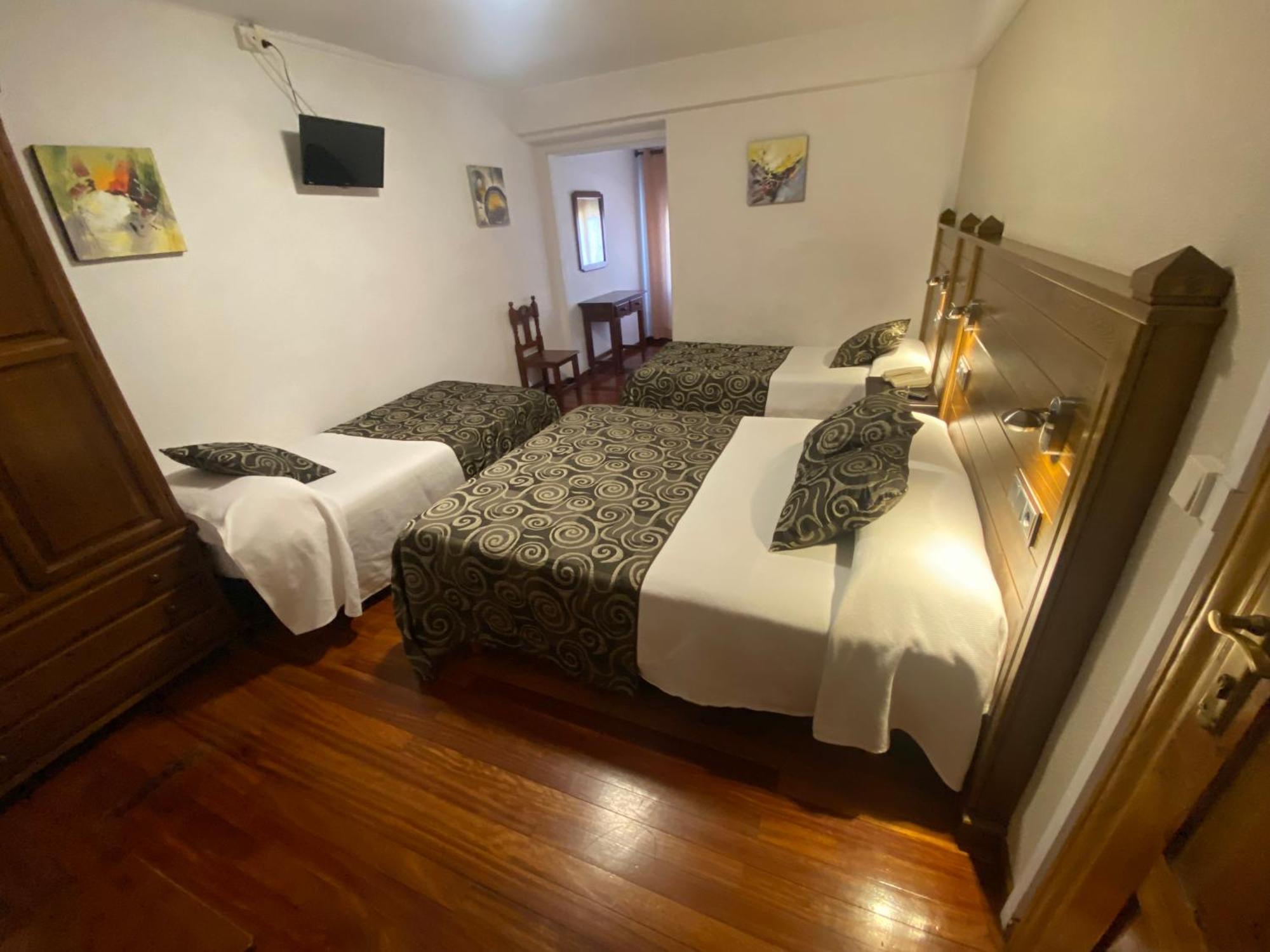 Hotel La Rambla Biescas  Eksteriør bilde