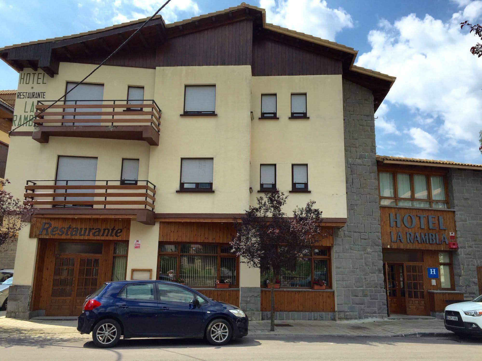Hotel La Rambla Biescas  Eksteriør bilde