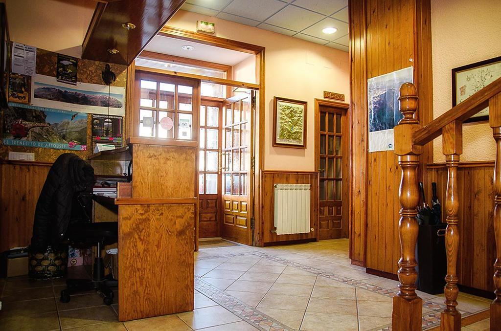 Hotel La Rambla Biescas  Eksteriør bilde