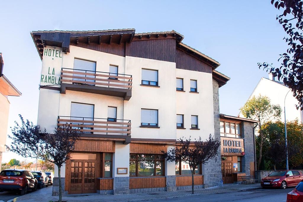 Hotel La Rambla Biescas  Eksteriør bilde