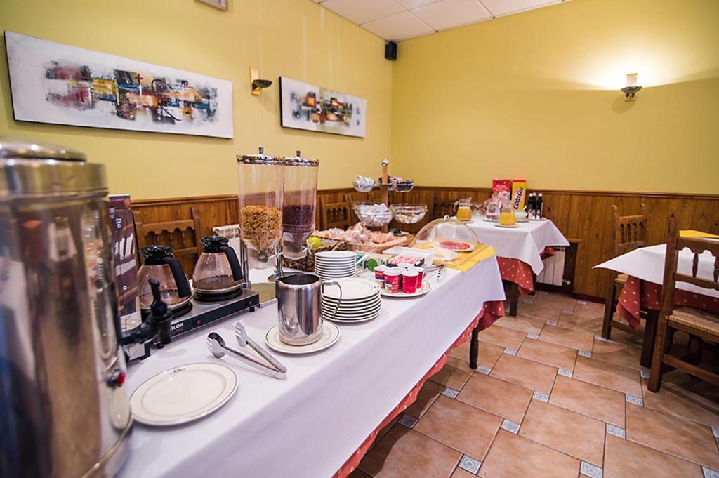 Hotel La Rambla Biescas  Eksteriør bilde