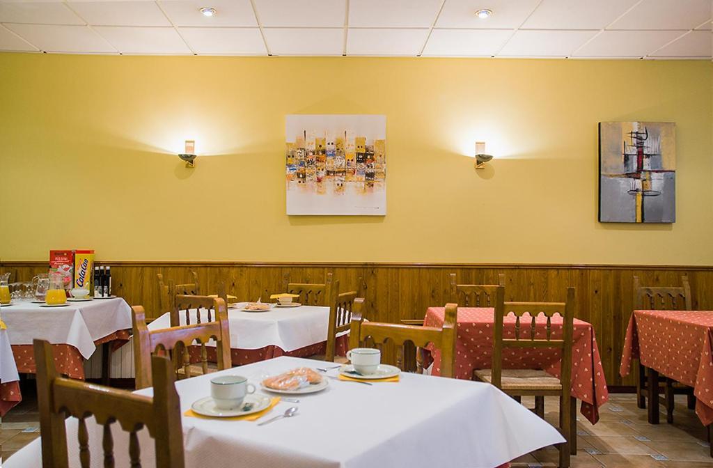 Hotel La Rambla Biescas  Eksteriør bilde