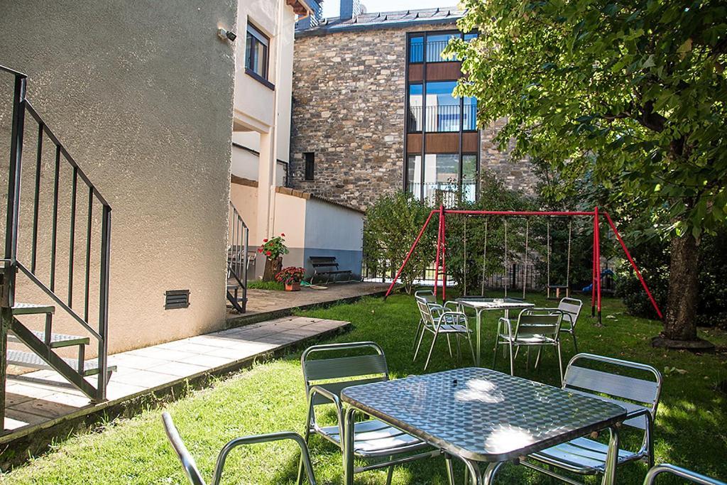 Hotel La Rambla Biescas  Eksteriør bilde