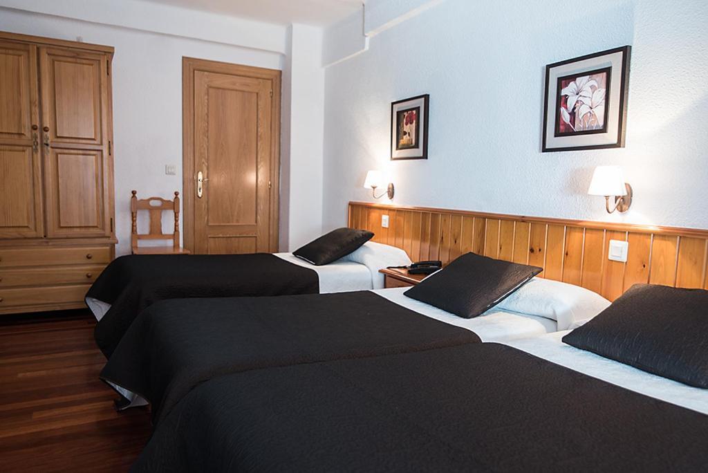 Hotel La Rambla Biescas  Eksteriør bilde