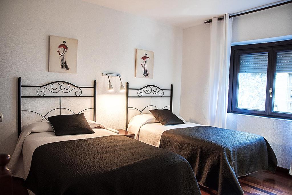 Hotel La Rambla Biescas  Eksteriør bilde