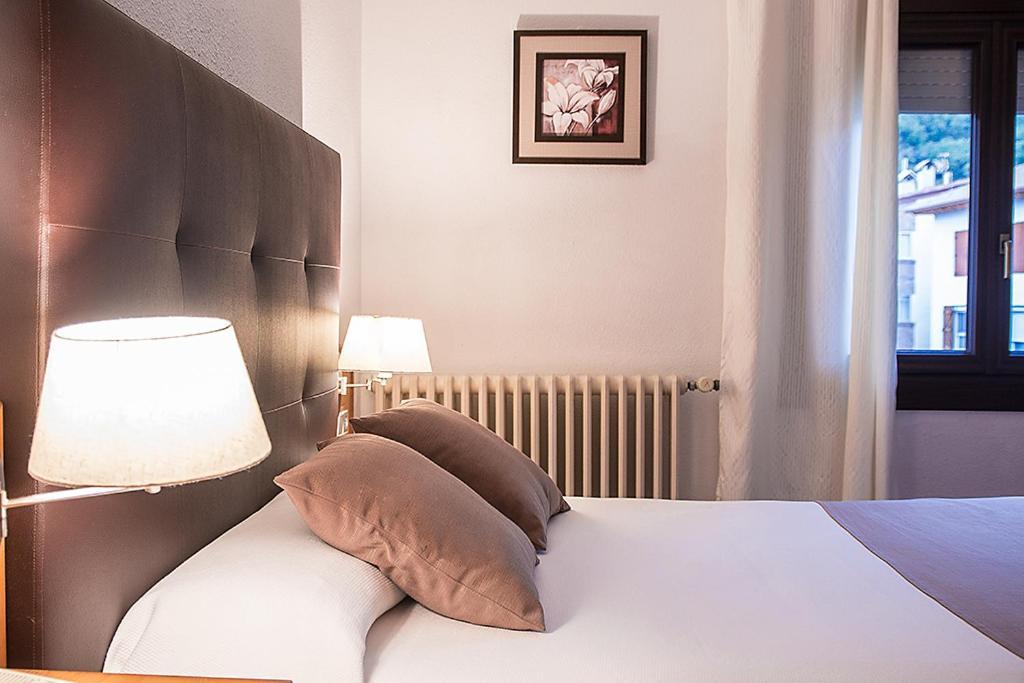 Hotel La Rambla Biescas  Eksteriør bilde