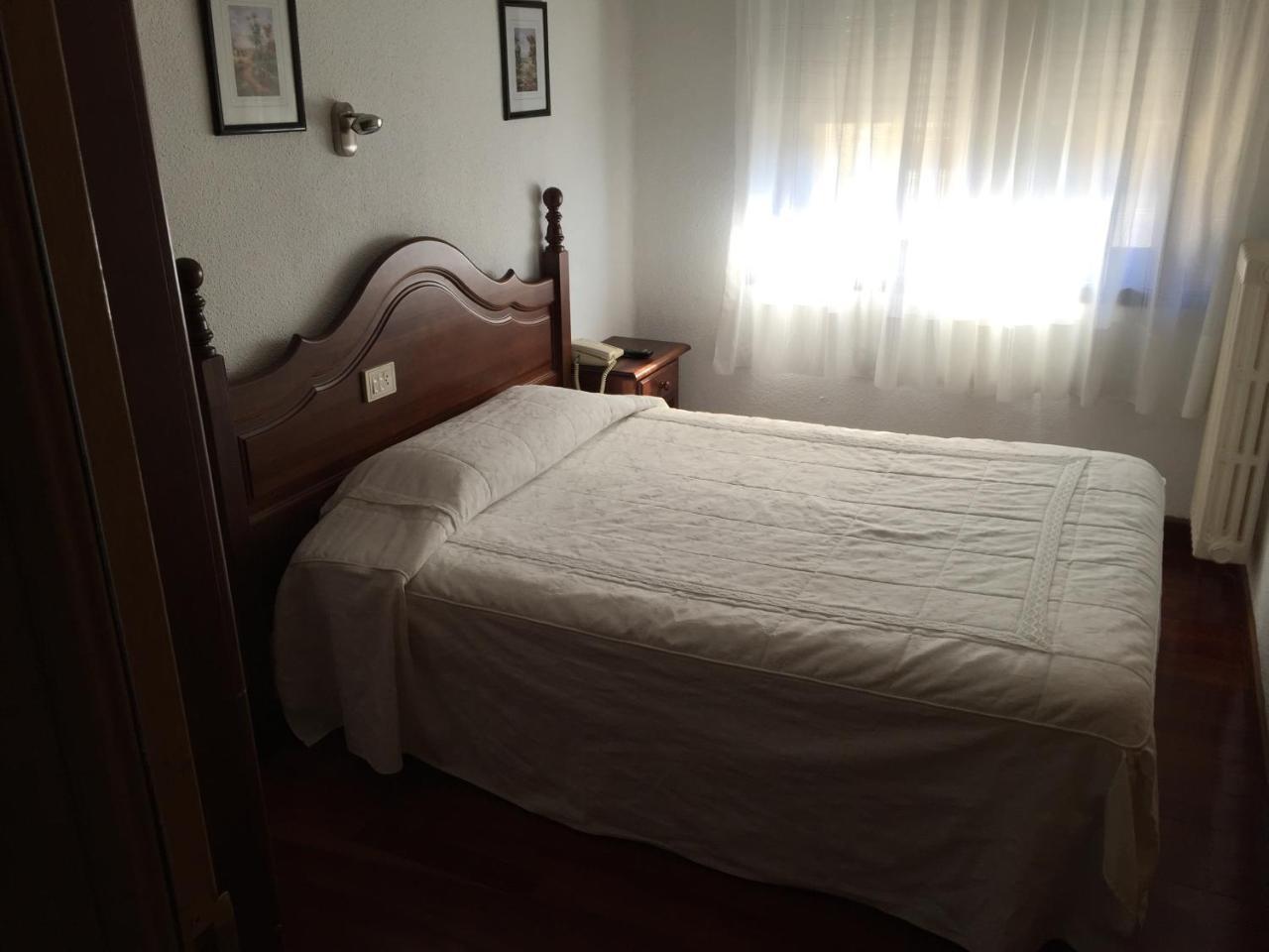Hotel La Rambla Biescas  Eksteriør bilde